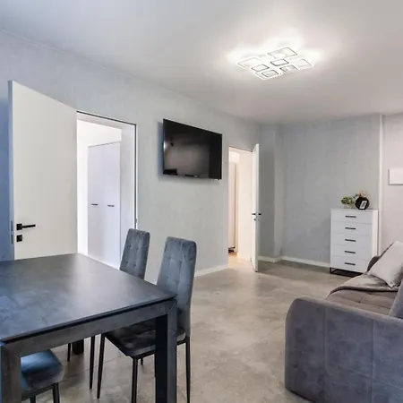 Romari дорошенка 13 Apartament Lwów
