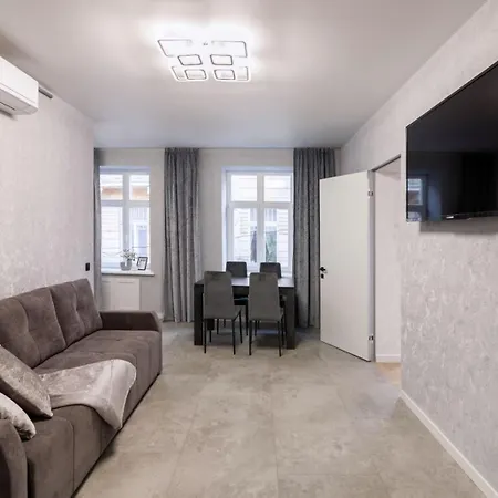 Romari дорошенка 13