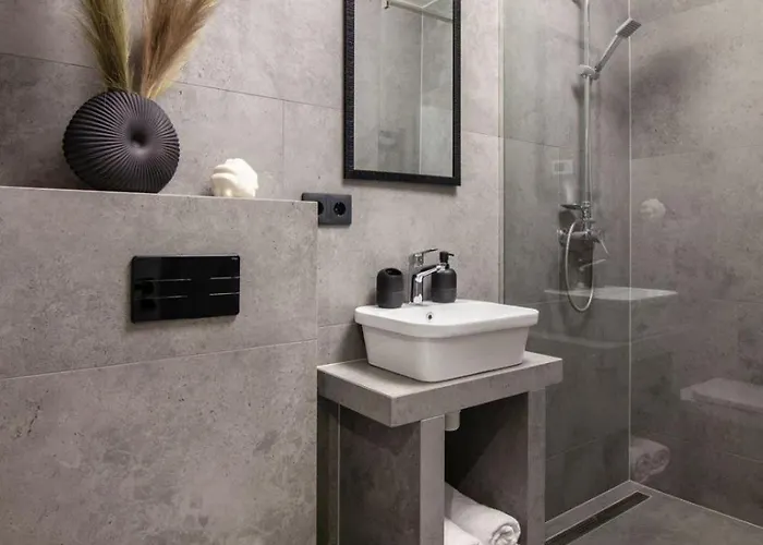 Romari дорошенка 13