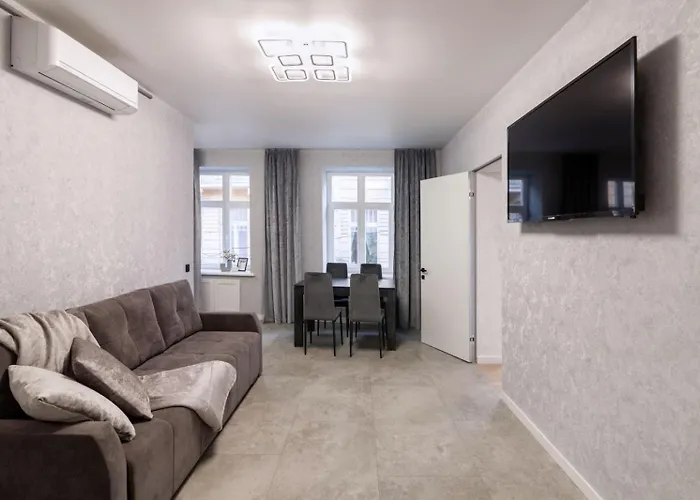 Romari дорошенка 13